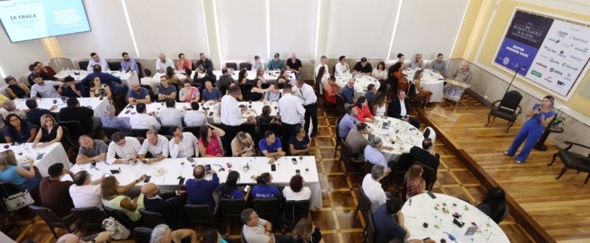 Diretora da TOTVS explora o potencial da IA na Tá na Hora